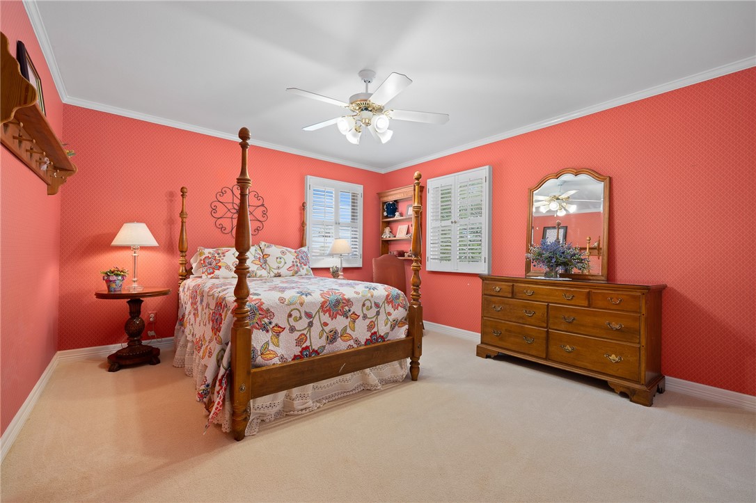 334 Pebble Beach Dr Property Photo 32
