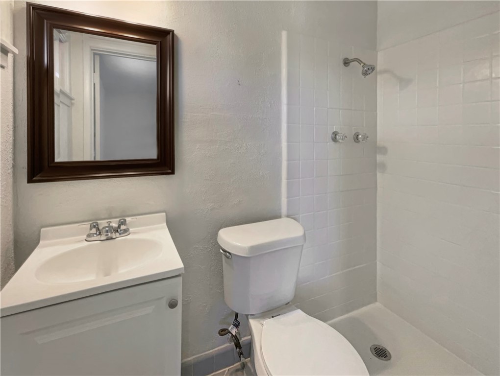 4053 Little John Dr Property Photo 13