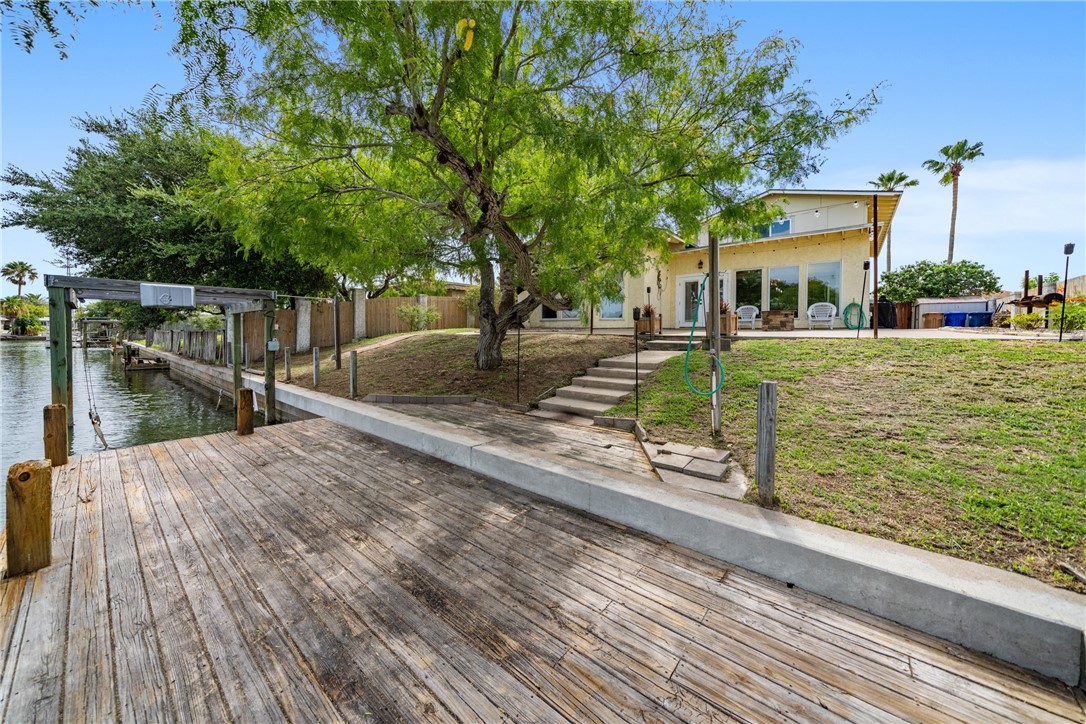 14325 Emerald St Property Photo 37