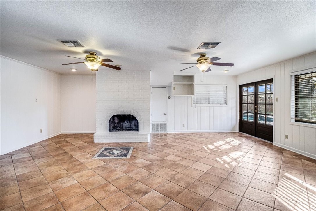 437 Bermuda Pl Property Photo 8