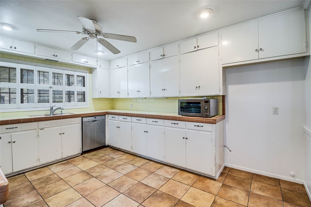 437 Bermuda Pl Property Photo 15