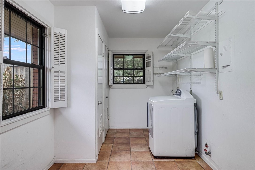437 Bermuda Pl Property Photo 27