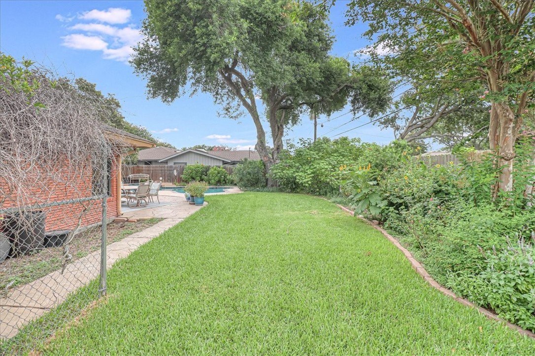 437 Bermuda Pl Property Photo 34