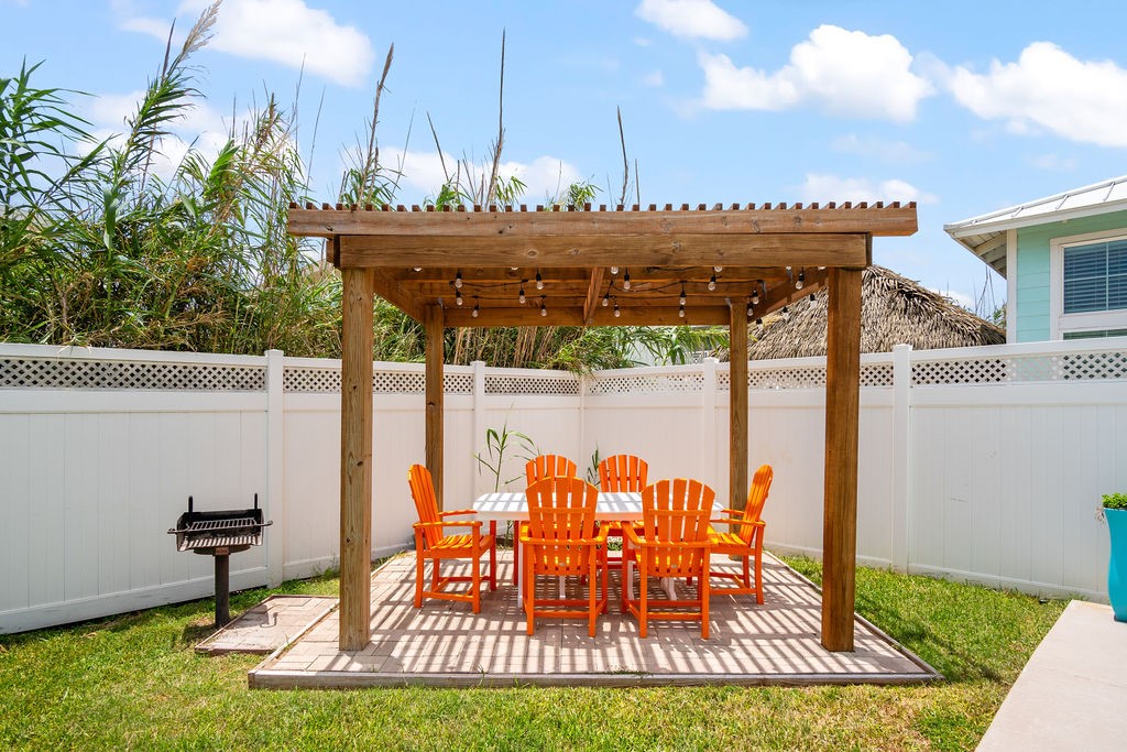 628 Banyan Beach Dr Property Photo 39