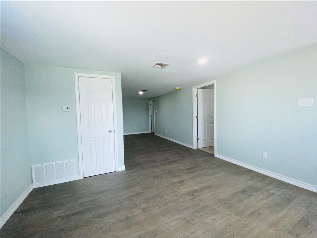 201 Volpe Property Photo 26