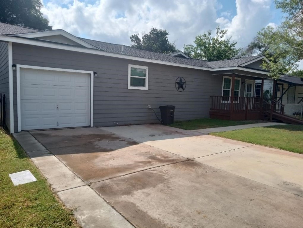 2830 Christian Dr Property Photo 2