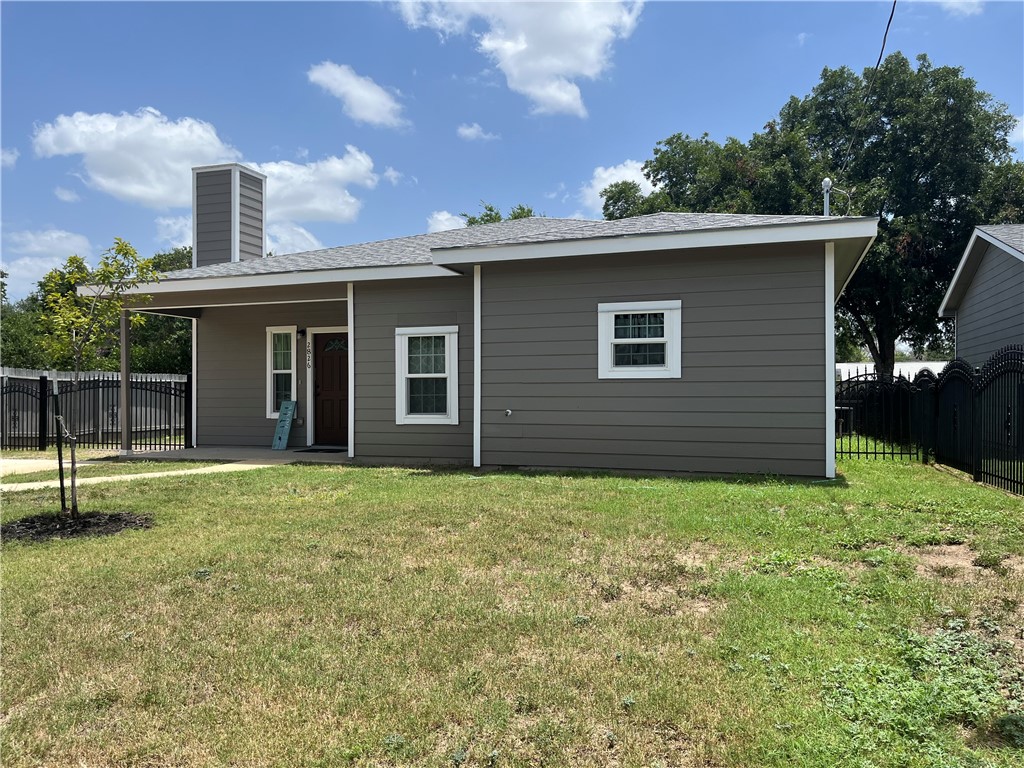 2826 Christian Dr Property Photo 2