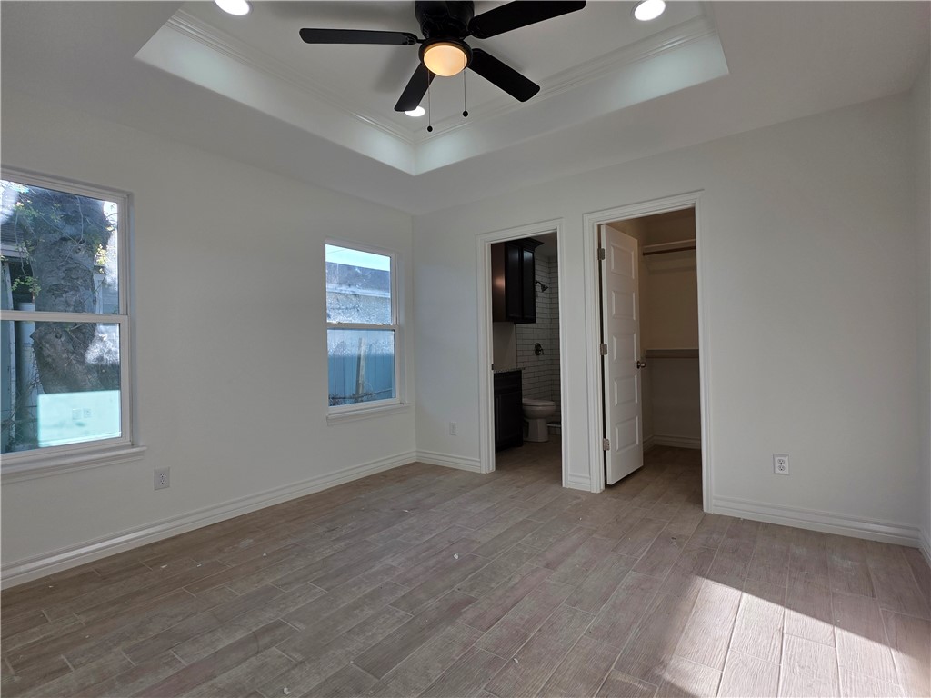 3621 Curtiss St Property Photo 6