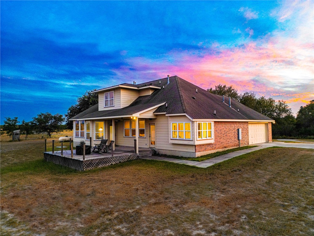 100 Harrod Property Photo 6