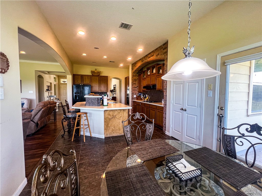 100 Harrod Property Photo 15