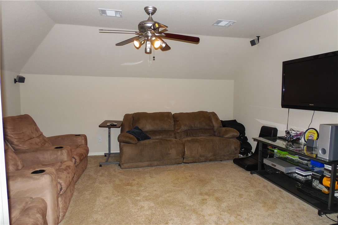 100 Harrod Property Photo 17