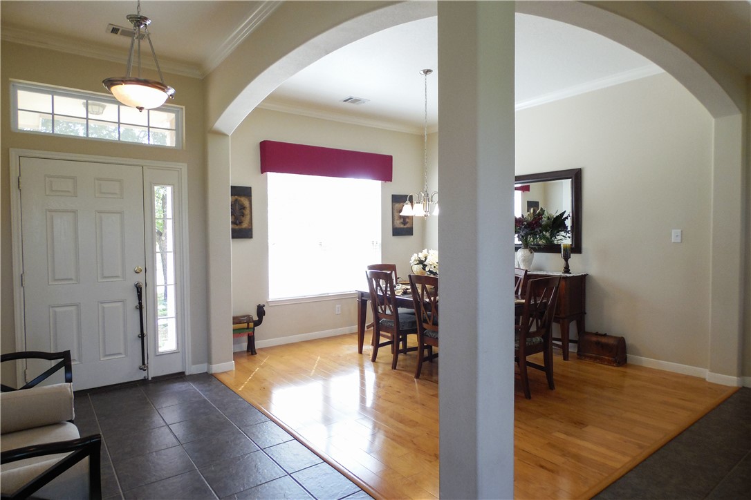 100 Harrod Property Photo 18