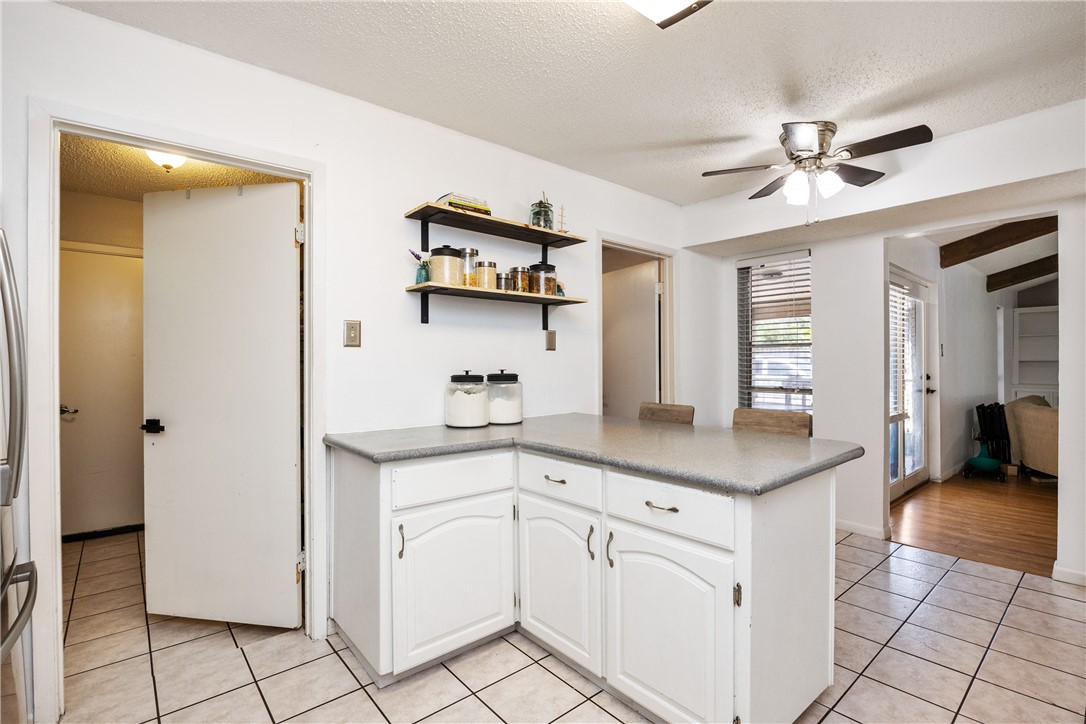 212 San Saba Dr Property Photo 12