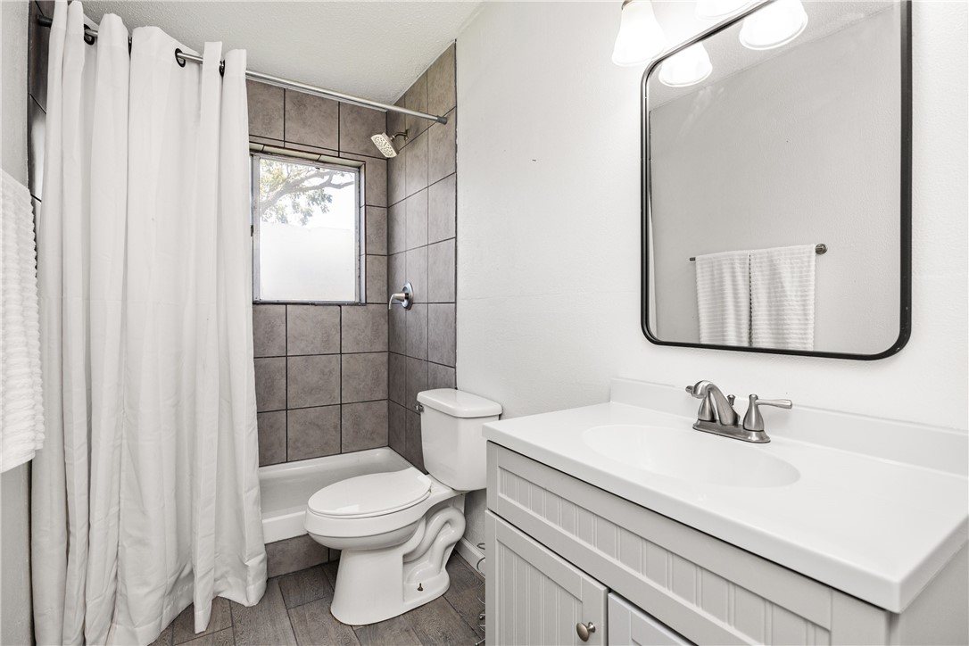 212 San Saba Dr Property Photo 29