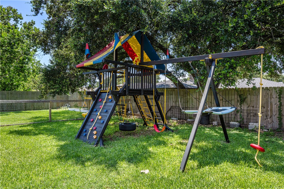 212 San Saba Dr Property Photo 36