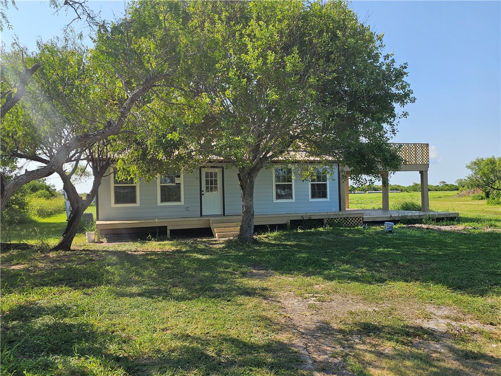 2001 First St Property Photo 7