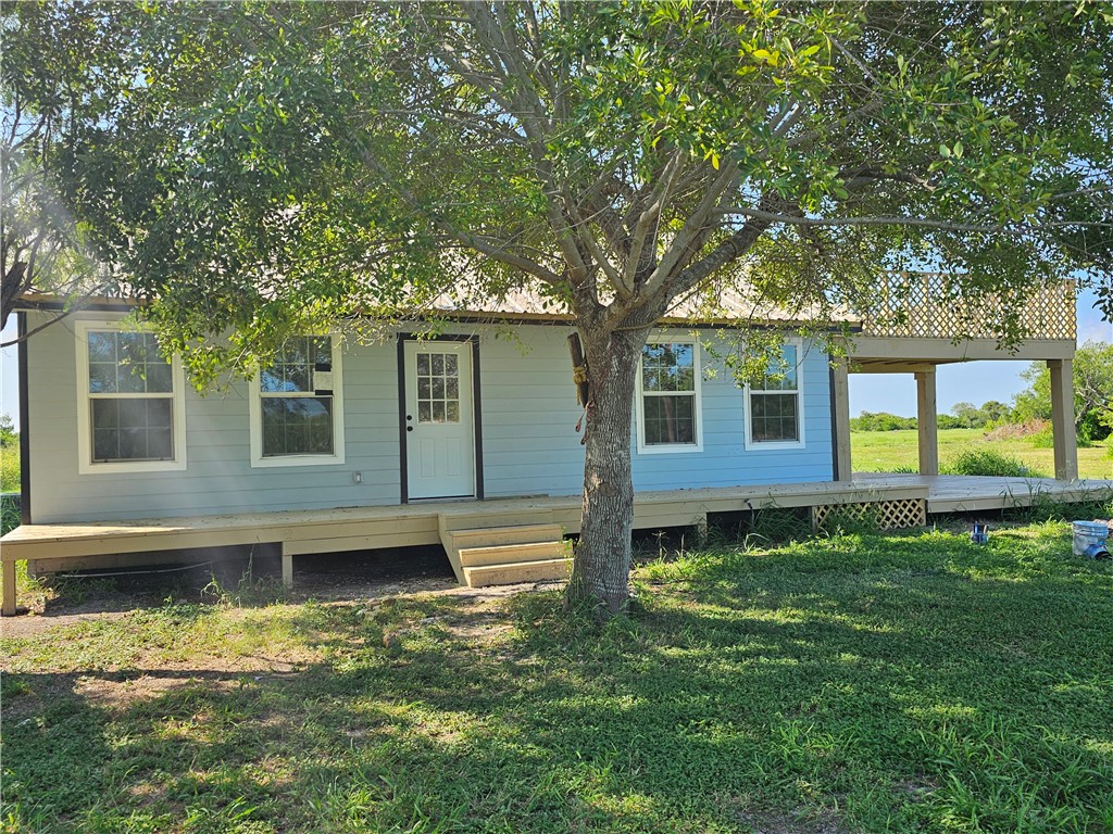 2001 First St Property Photo 8