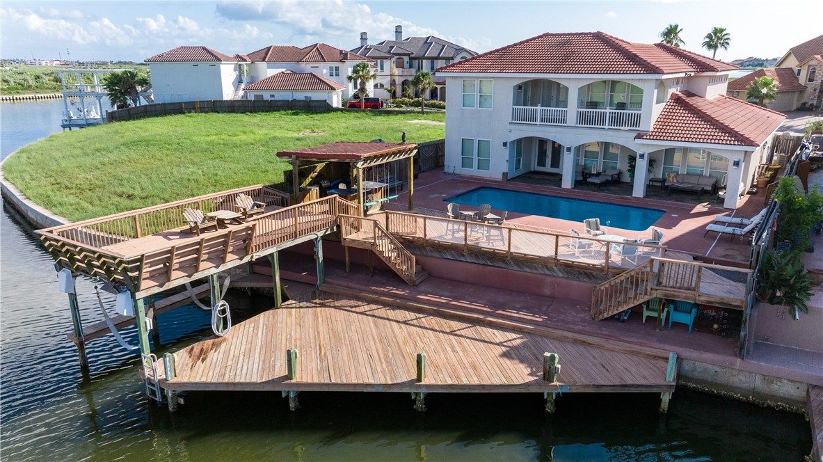 15113 Cane Harbor Blvd Property Photo 3