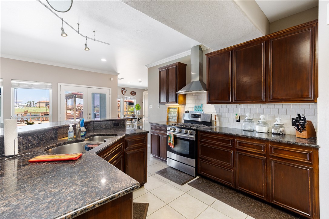15113 Cane Harbor Blvd Property Photo 20