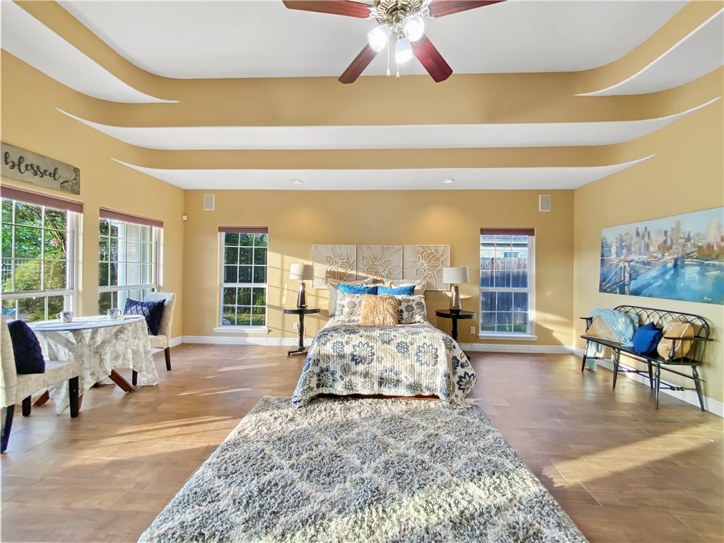 8029 Villefranche Dr Property Photo 17