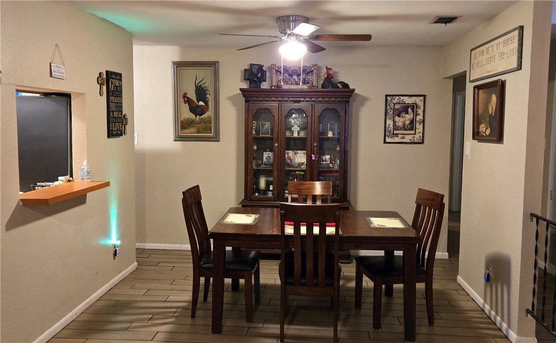 9334 Moon Beam Property Photo 4