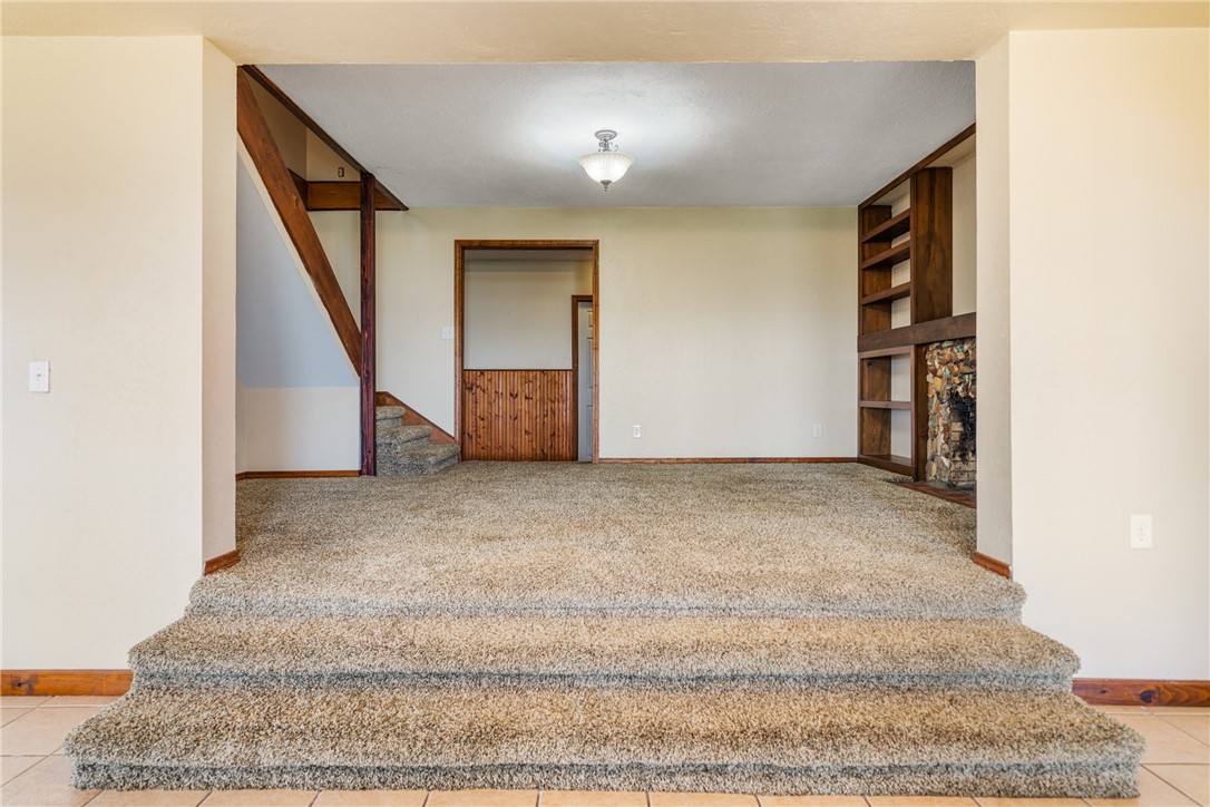 966 E Fm 628 Property Photo 6