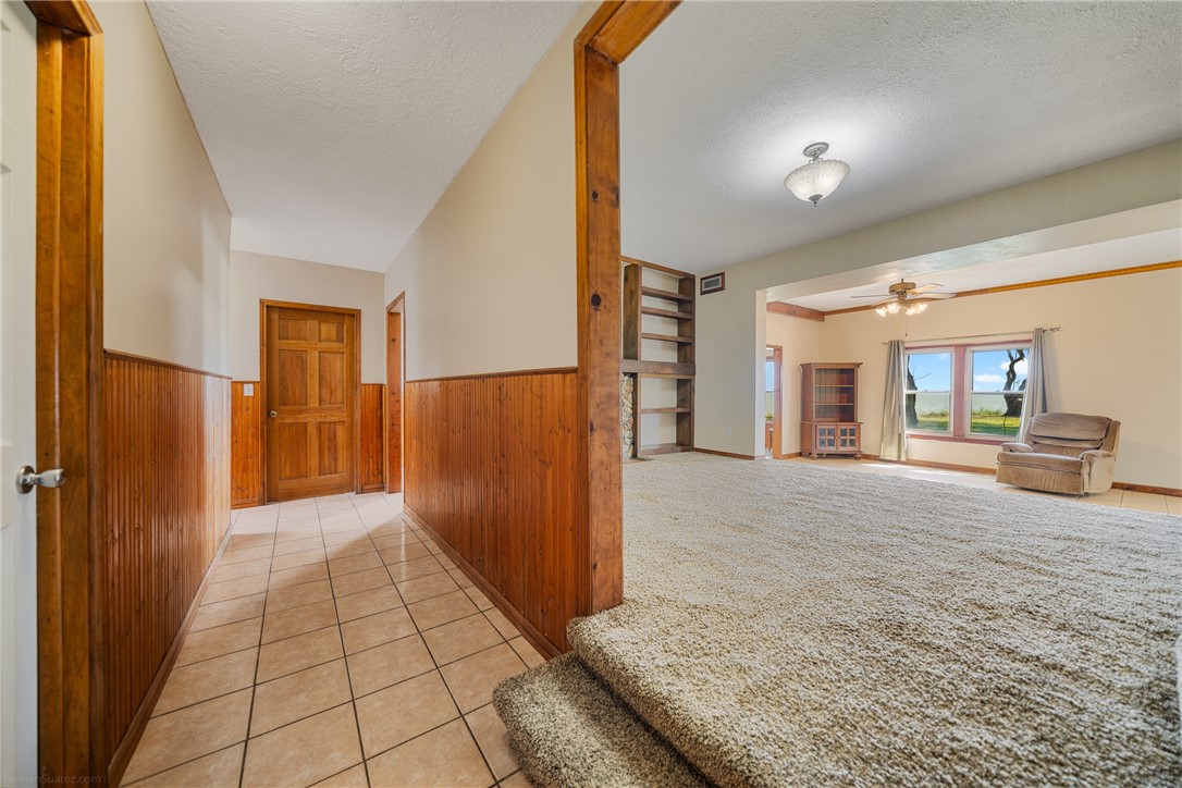 966 E Fm 628 Property Photo 9