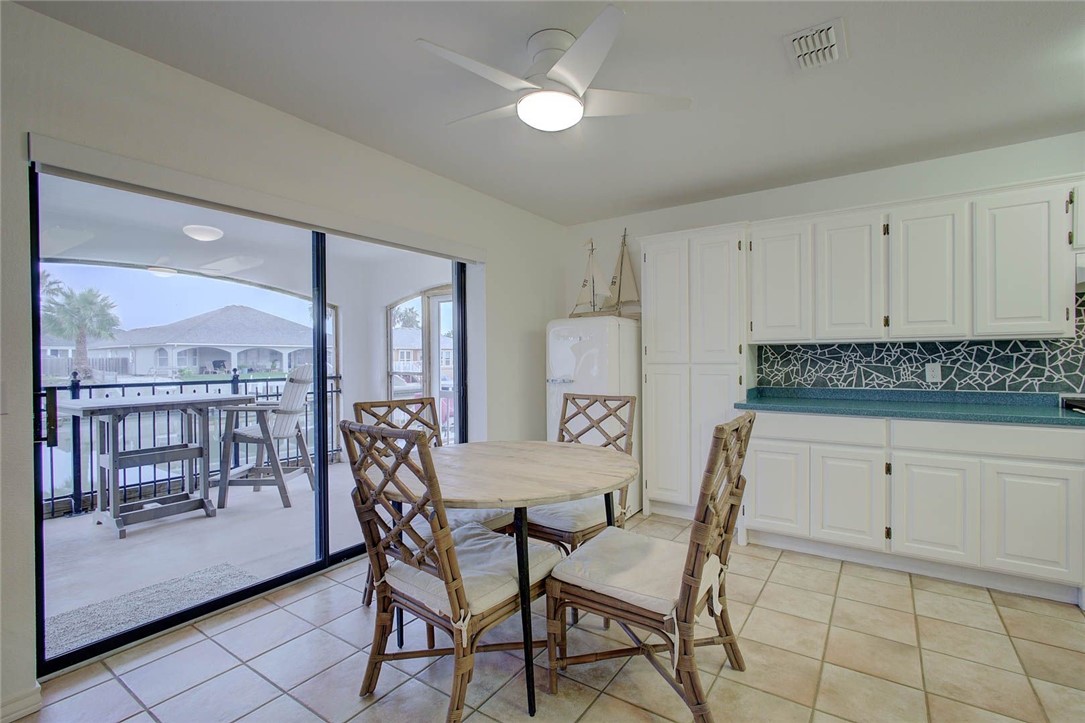 110 Mackerel Ct Property Photo 8