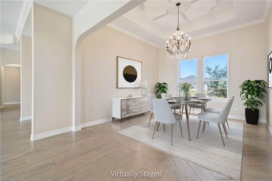 2114 Friesian Dr Property Photo 14