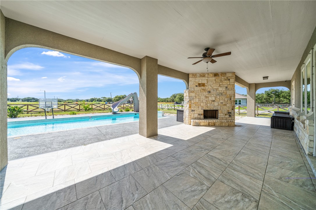 2114 Friesian Dr Property Photo 35