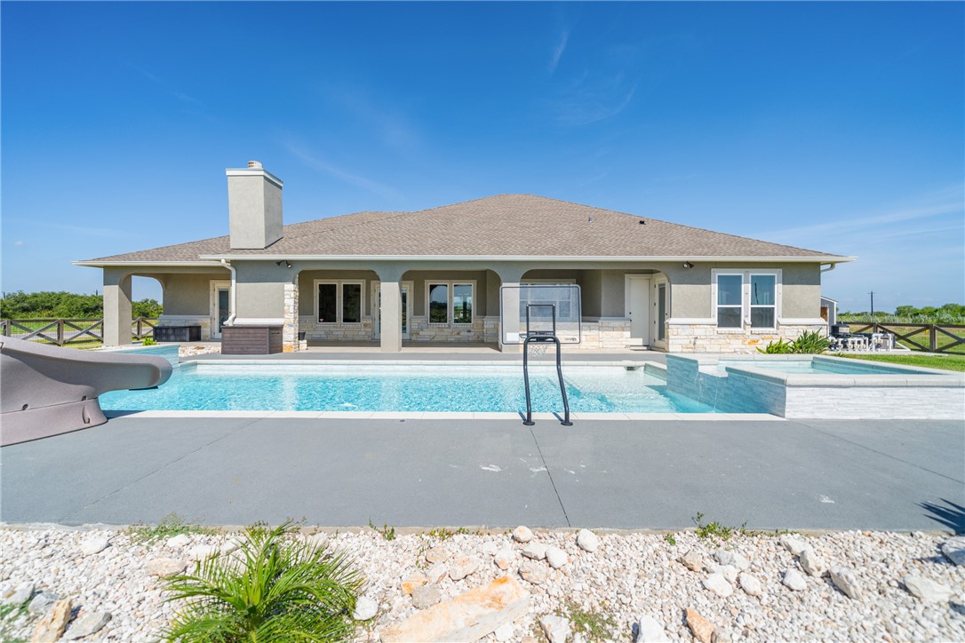 2114 Friesian Dr Property Photo 38