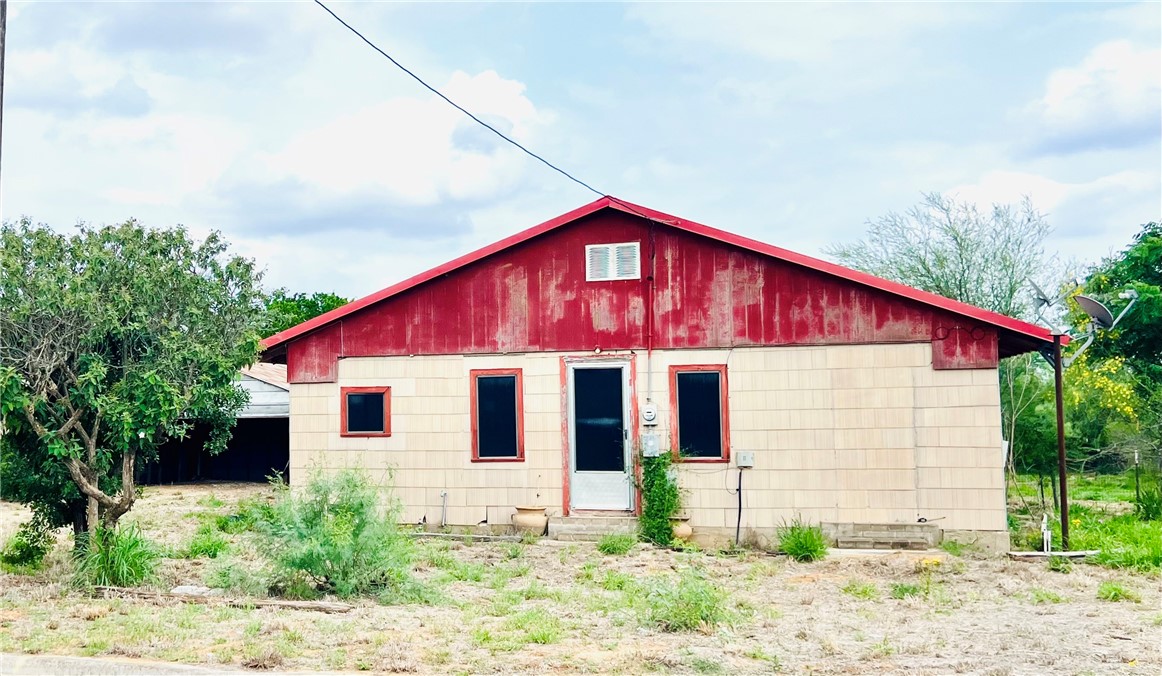 1212 N Houston Ave N Property Photo