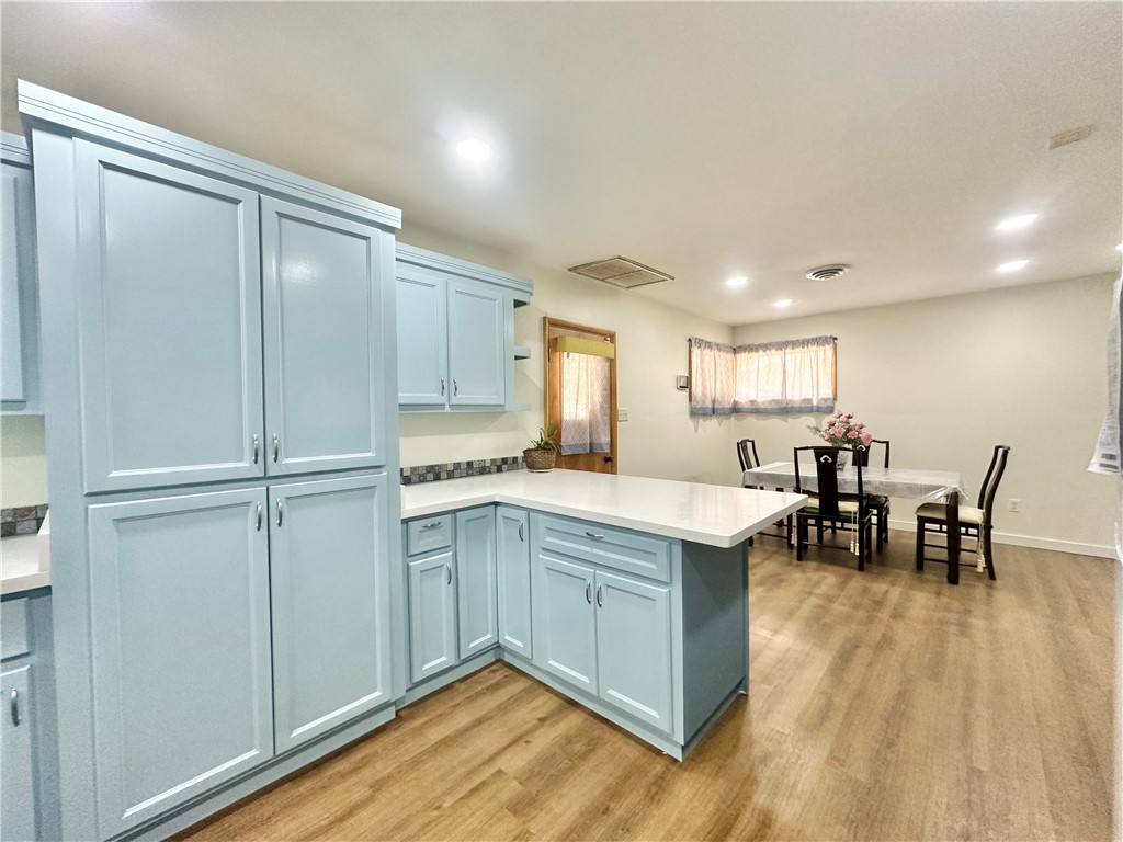 1316 Northwood St Property Photo 2
