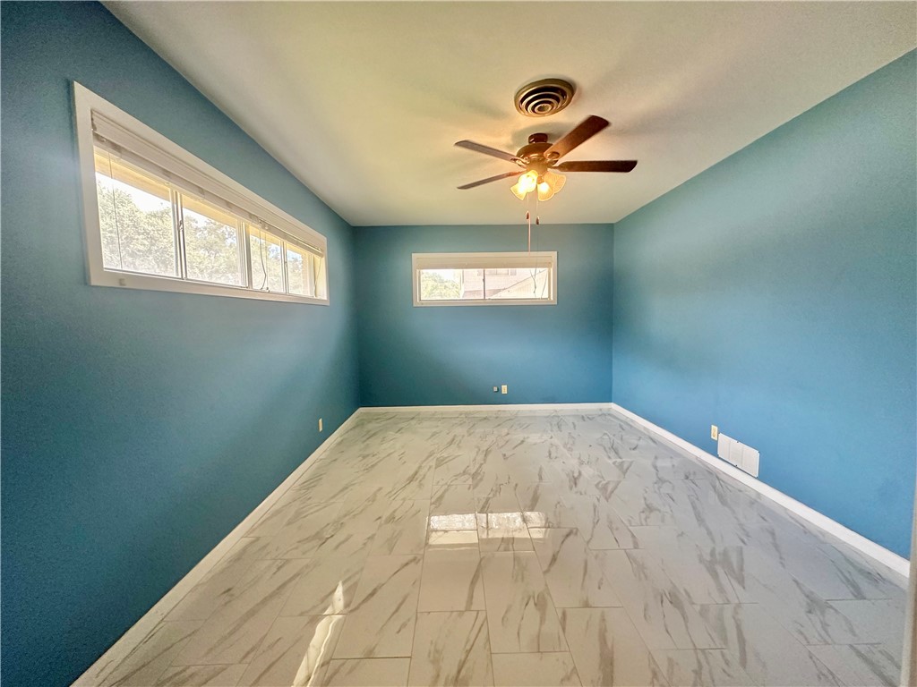 1316 Northwood St Property Photo 16