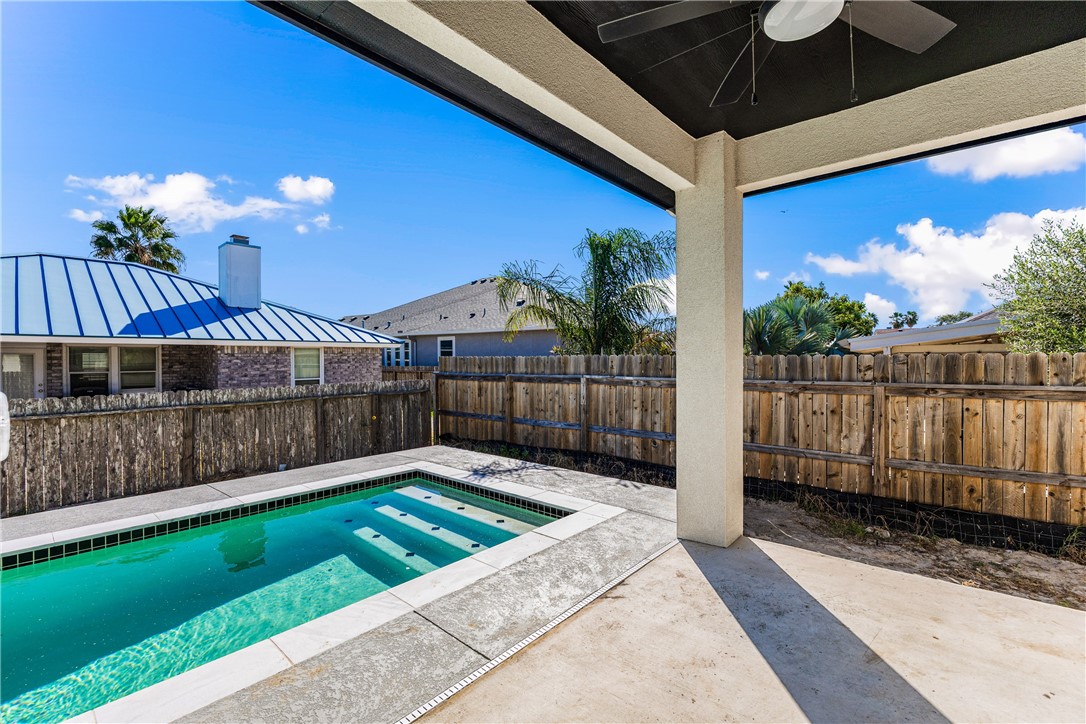 13941 Flintlock Dr Property Photo 4