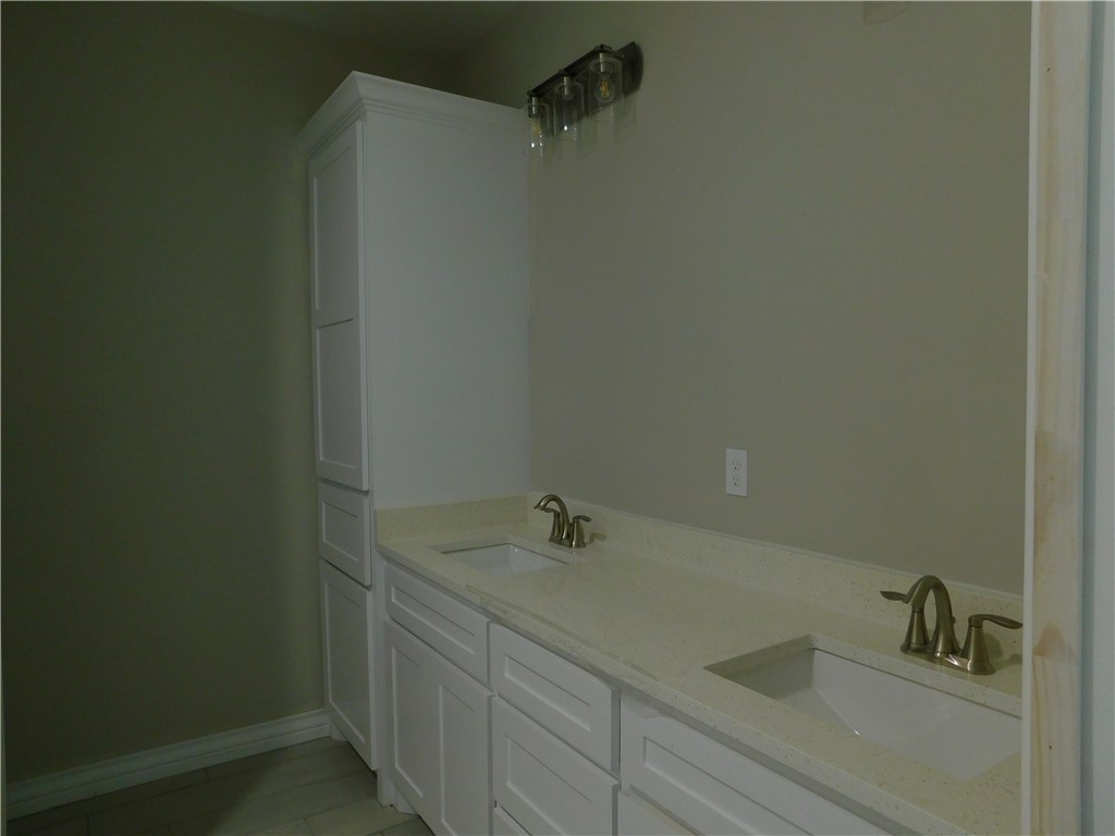 13941 Flintlock Dr Property Photo 14