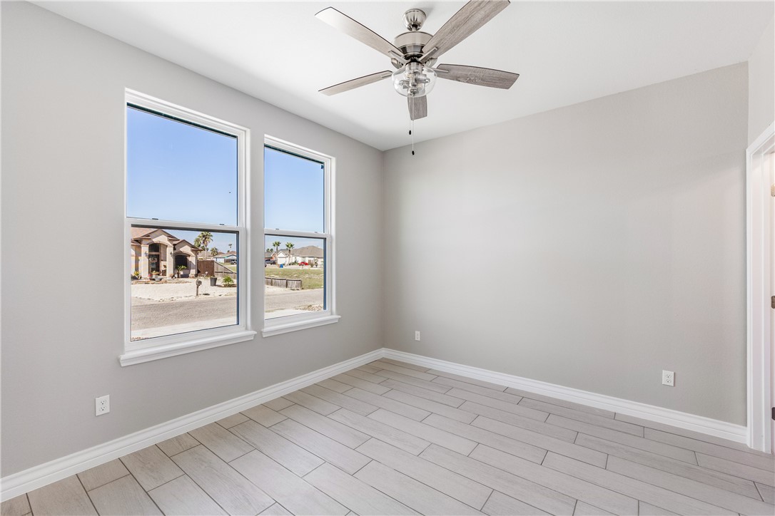 13941 Flintlock Dr Property Photo 25