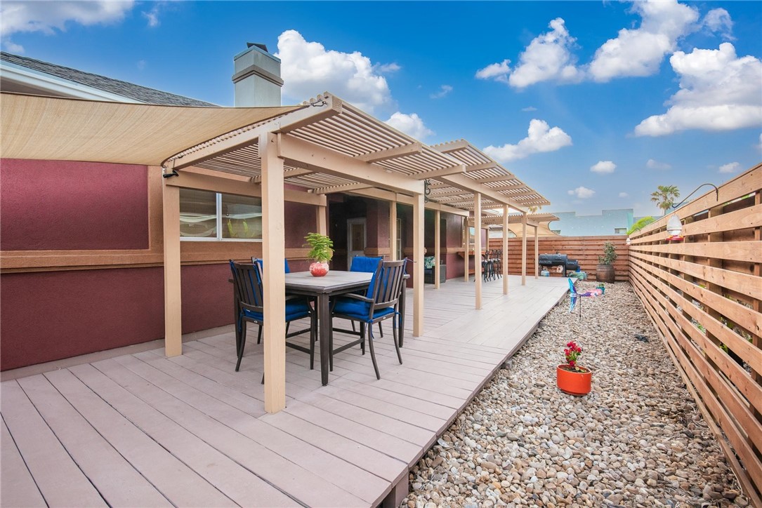 13706 Sea Horse Ave Property Photo 11