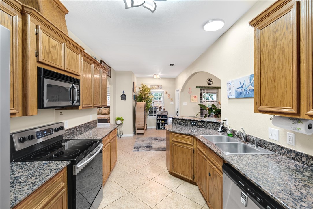 13706 Sea Horse Ave Property Photo 28