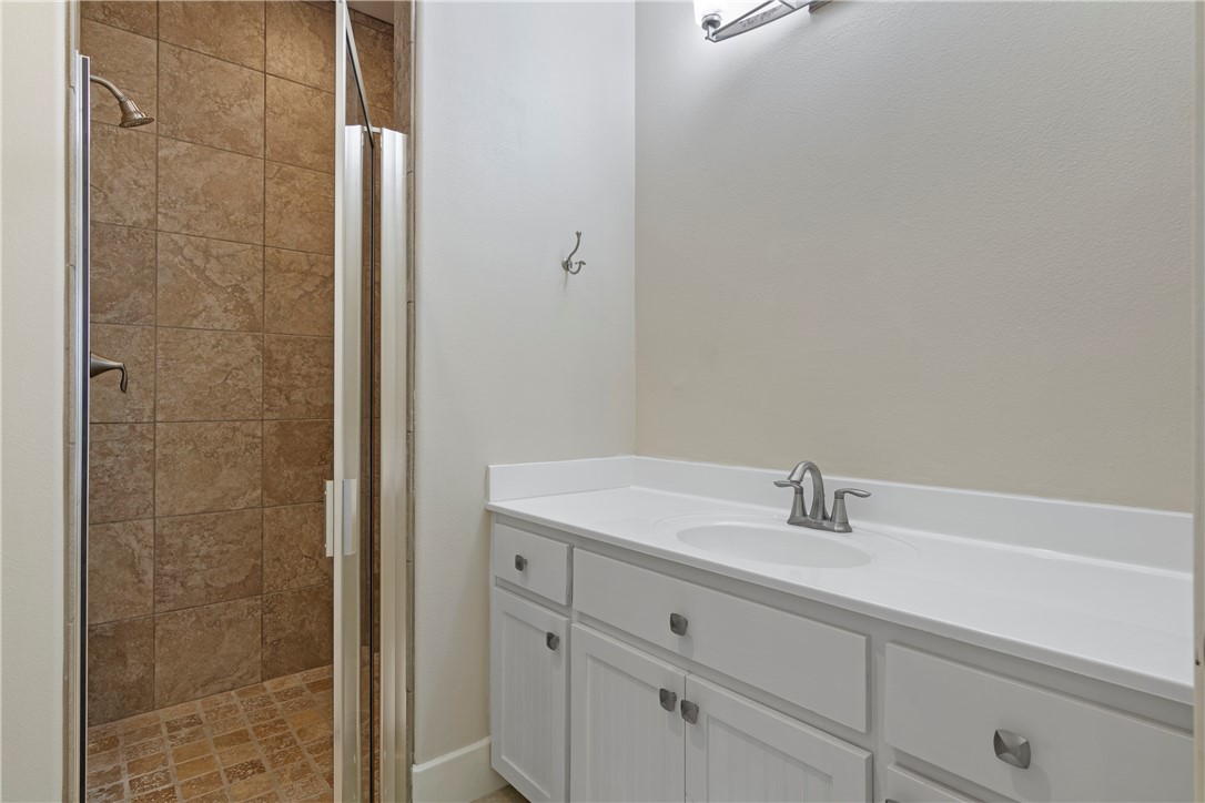 114 Lavaca Circ Property Photo 21
