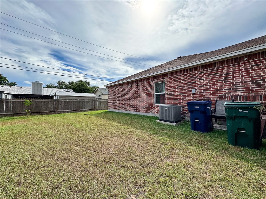 2641 Arshia St Property Photo 23