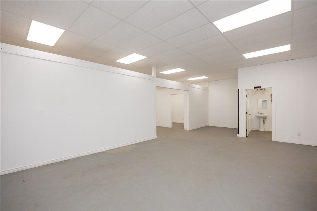 4058 Lou St Property Photo 14