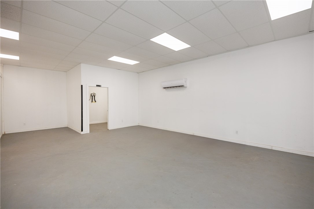 4058 Lou St Property Photo 15