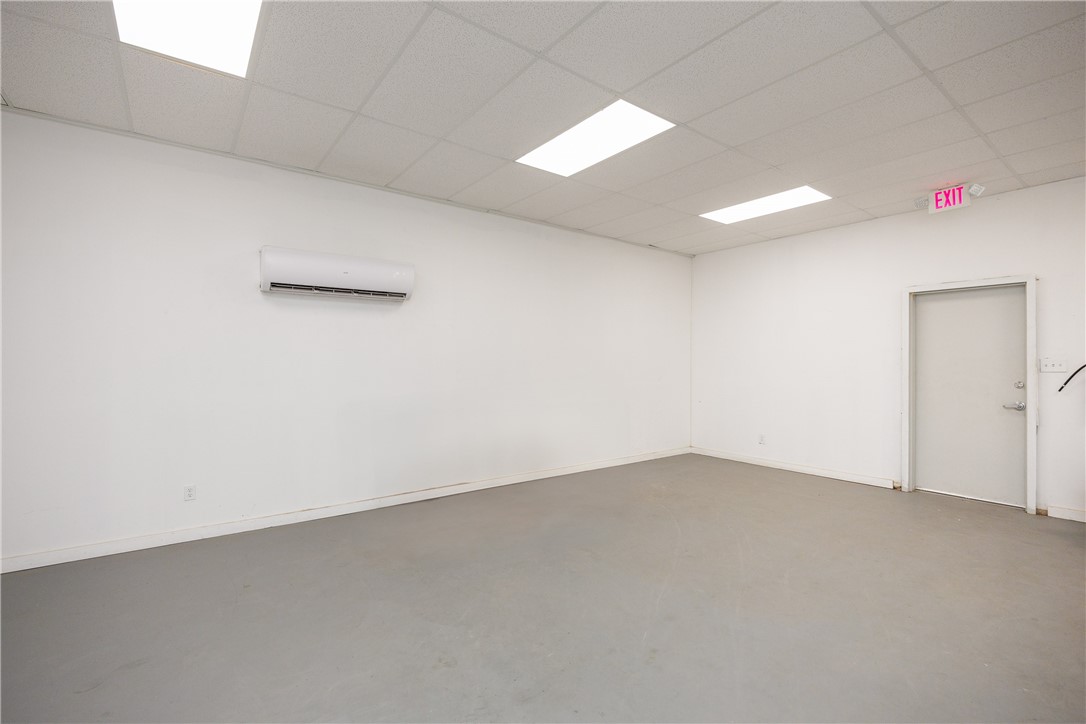 4058 Lou St Property Photo 16