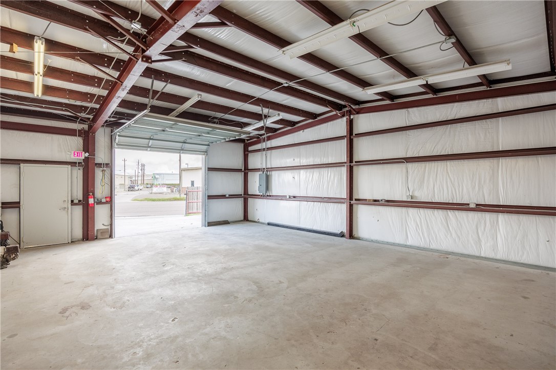 4058 Lou St Property Photo 26