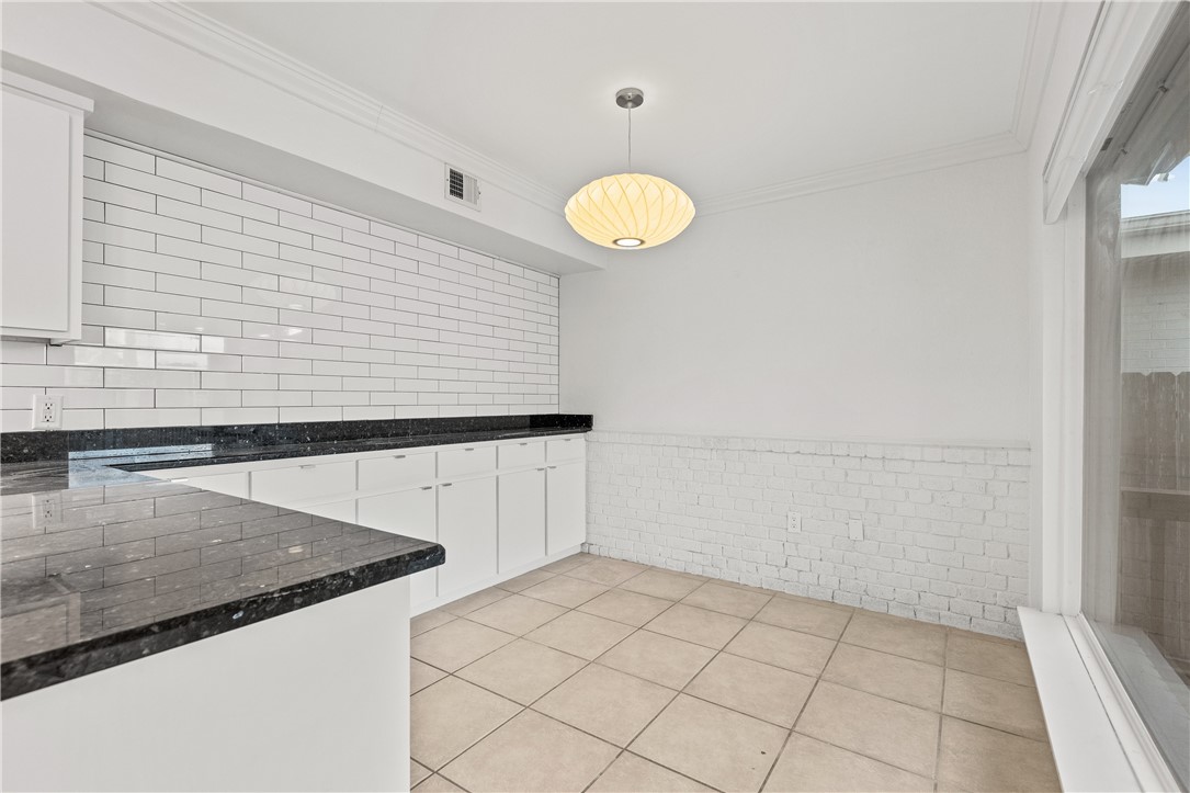 13731 Tajamar St Property Photo 11