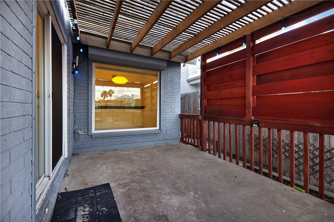 13731 Tajamar St Property Photo 33