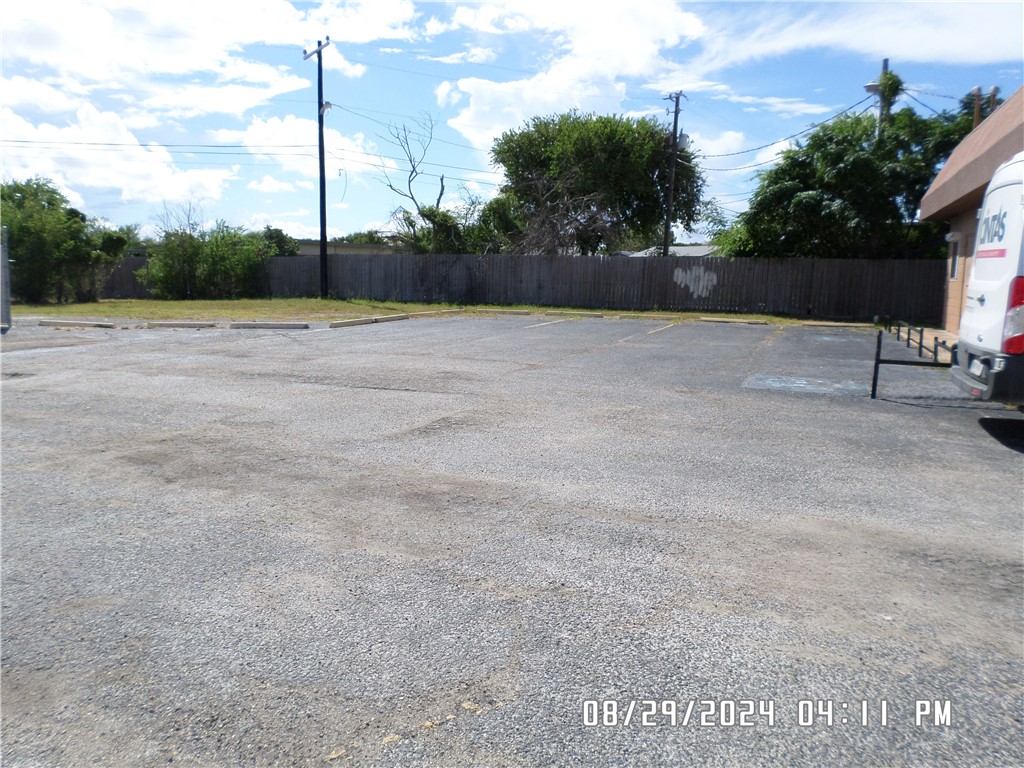 4521 S Staples St Property Photo 18