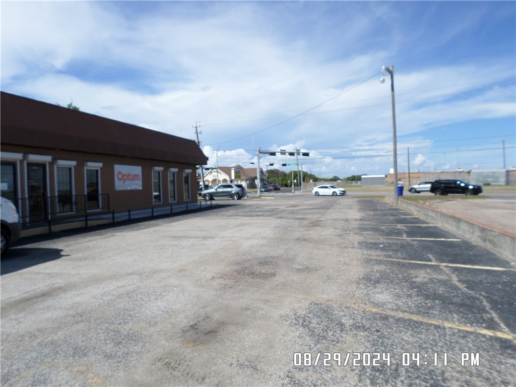 4521 S Staples St Property Photo 19