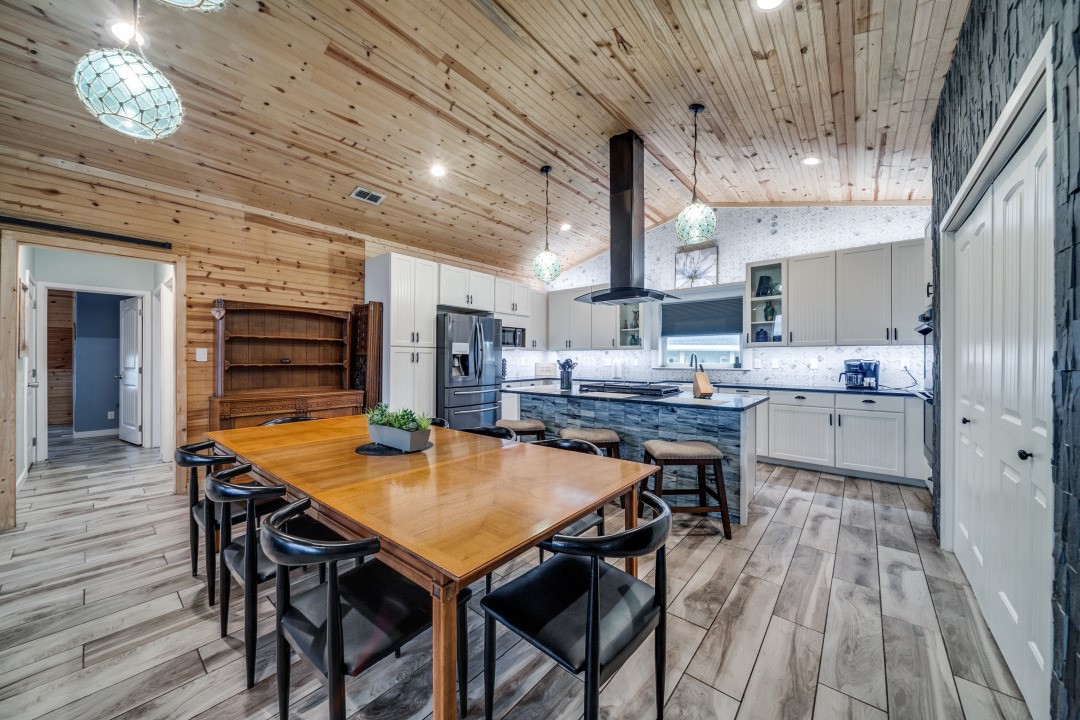 610 Sandollar Property Photo 1